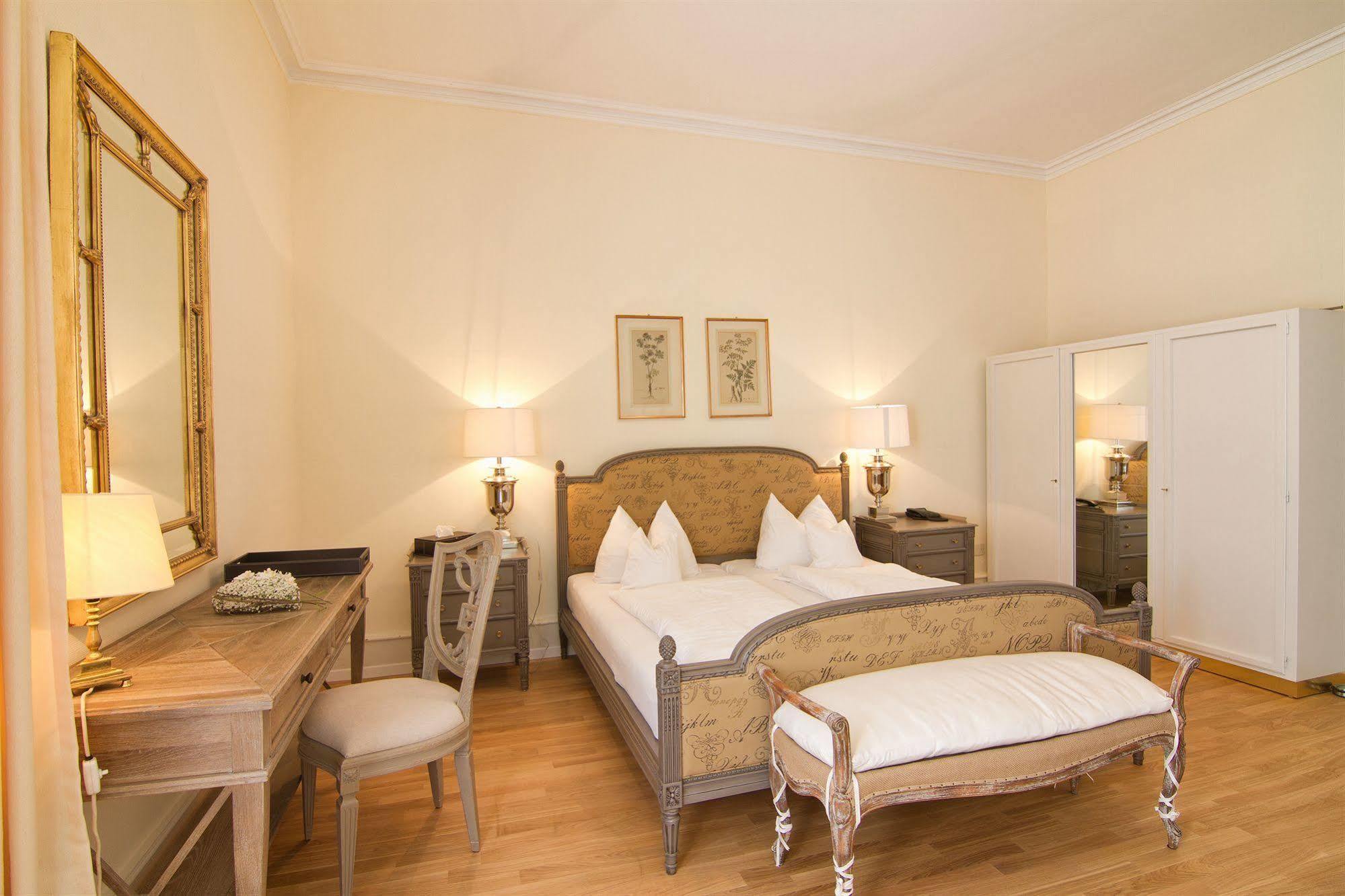 Hotel Romerbad 바덴바일러 외부 사진